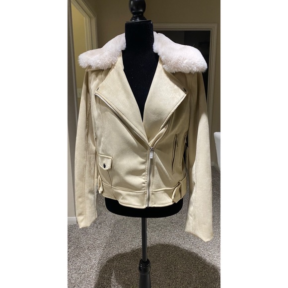 Jacket - Picture 1 of 4